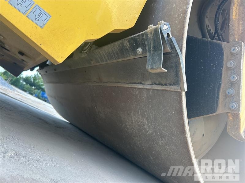 Bomag BW 206 AD0-5 Double Drum Roller مداحل ثنائية الاسطوانة