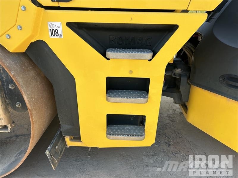 Bomag BW 206 AD0-5 Double Drum Roller Ikerdobos hengerek