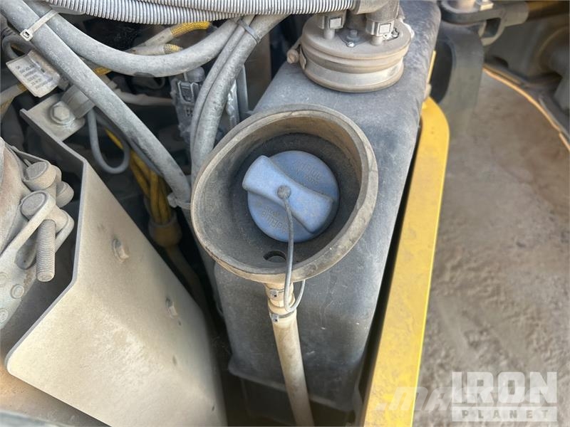 Bomag BW 206 AD0-5 Double Drum Roller مداحل ثنائية الاسطوانة