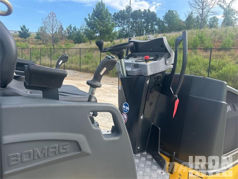 Bomag BW120AC-5 Combination Roller Kombinált hengerek