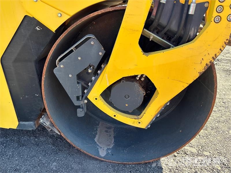 Bomag BW161AD-5 Double Drum Roller タンデムローラ