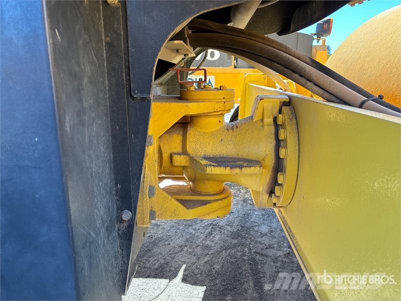 Bomag BW211D-5 Smooth Drum Compactor Enojni valjarji
