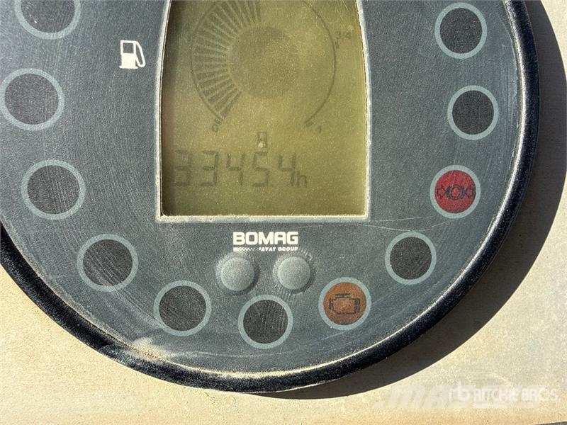 Bomag BW211D-50 Smooth Drum Compactor Enkelt tromle