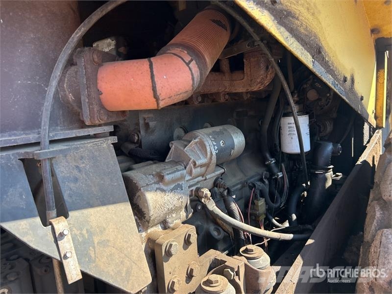 Bomag Smooth Drum Compactor Vienvalča grunts veltņi