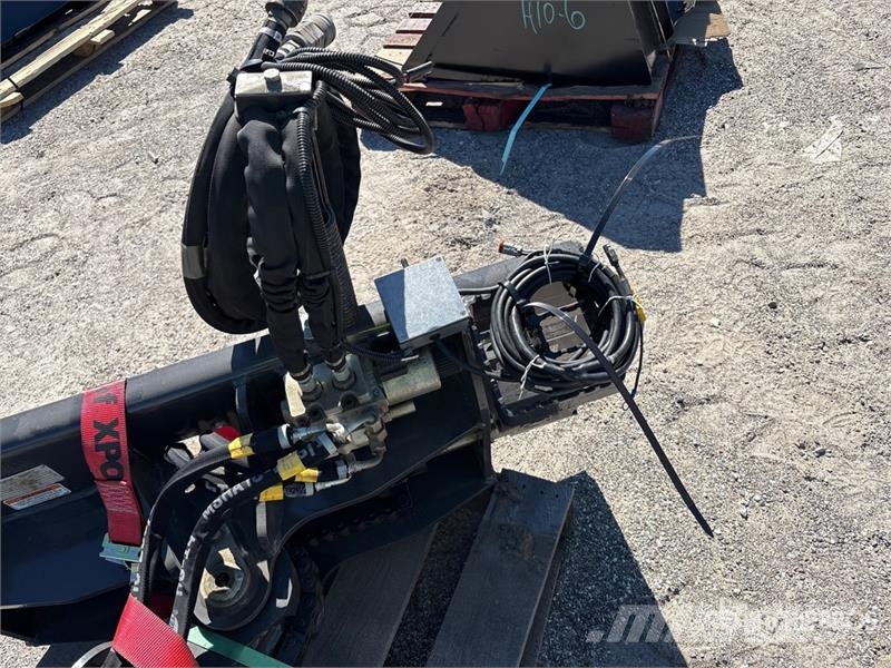 Bradco 112140 47 in Bradco Swing Backhoe Attachment مكونات أخرى