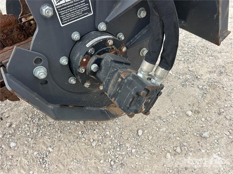 Bradco 615 Mini Skid Steer Trencher Rovokopači freze za kanale Trenčeri