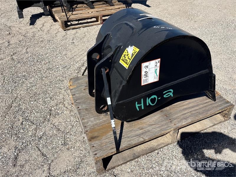 Bradco Bucket 18 in Backhoe Rear Bucket دلاء