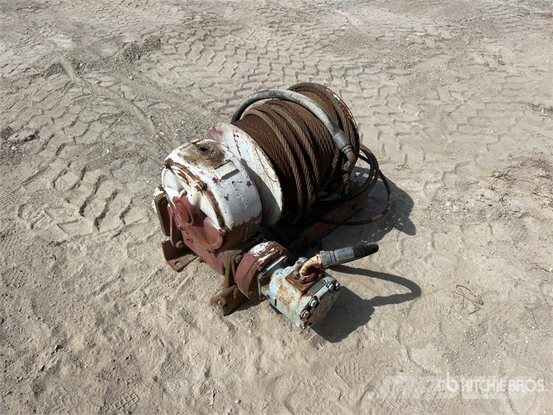 Braden Hydraulic Winch المصاعد والرافعات المادية