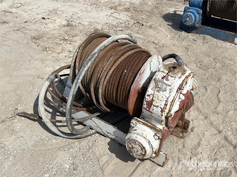 Braden Hydraulic Winch المصاعد والرافعات المادية