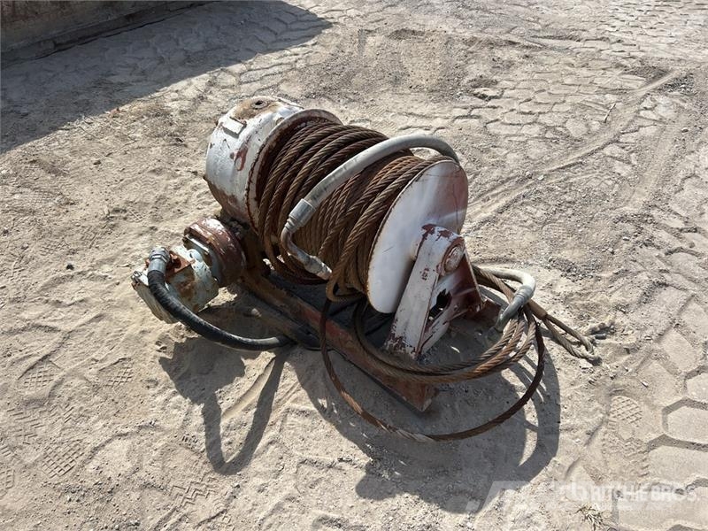 Braden Hydraulic Winch المصاعد والرافعات المادية