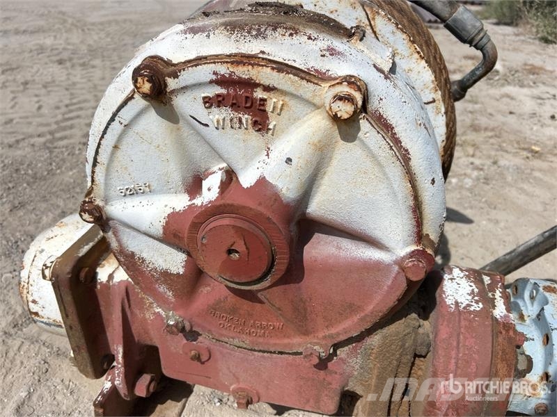Braden Hydraulic Winch المصاعد والرافعات المادية