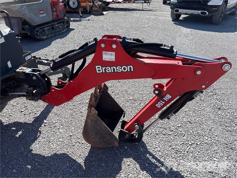 Branson 3151R 2WD Tractor Traktory