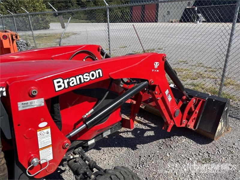 Branson 3151R 2WD Tractor Traktory