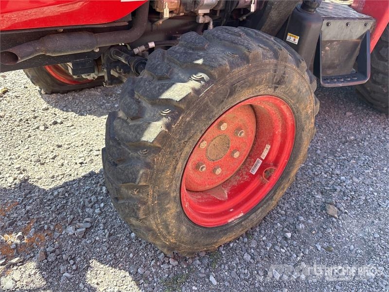 Branson 3151R 2WD Tractor Traktory