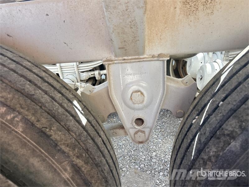 Brazos 40PITBOSS 40 ft T/A Belly Dump Trailer 傾卸式拖車