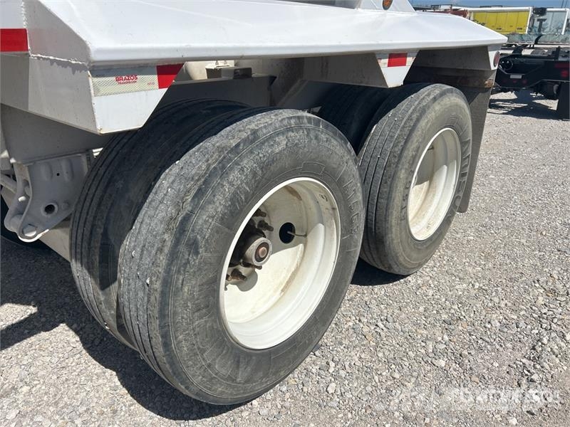 Brazos 40PITBOSS 40 ft T/A Belly Dump Trailer 傾卸式拖車