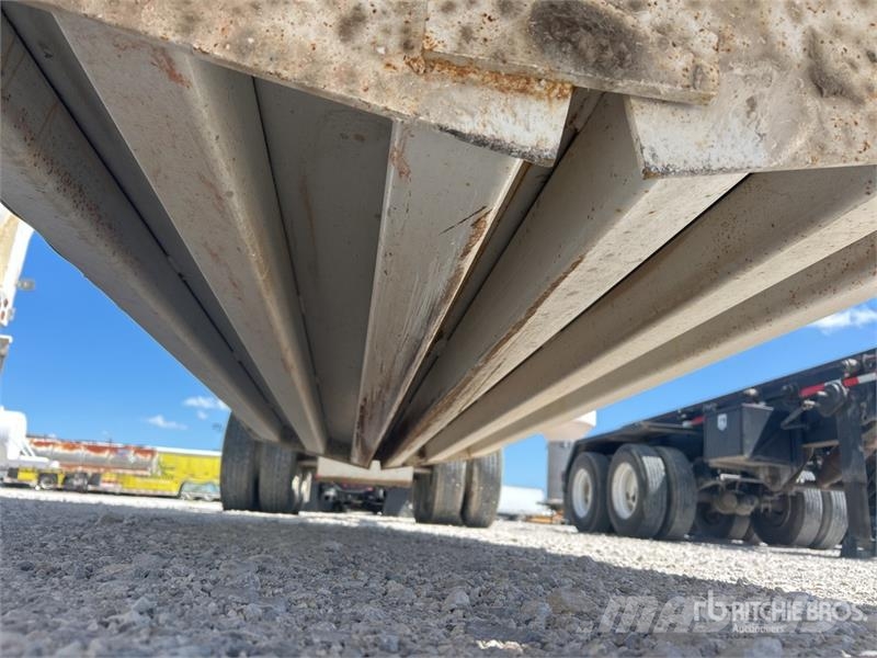 Brazos 40PITBOSS 40 ft T/A Belly Dump Trailer 傾卸式拖車