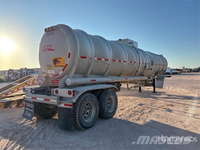 Brenner 8820 gal T/A Crude Oil Tanker Trailer Tankanhængere