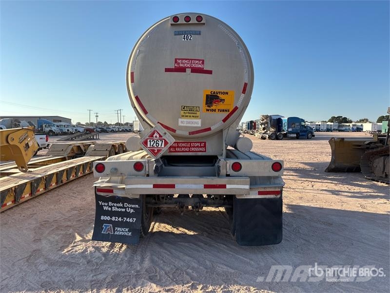 Brenner 8820 gal T/A Crude Oil Tanker Trailer Tankanhængere
