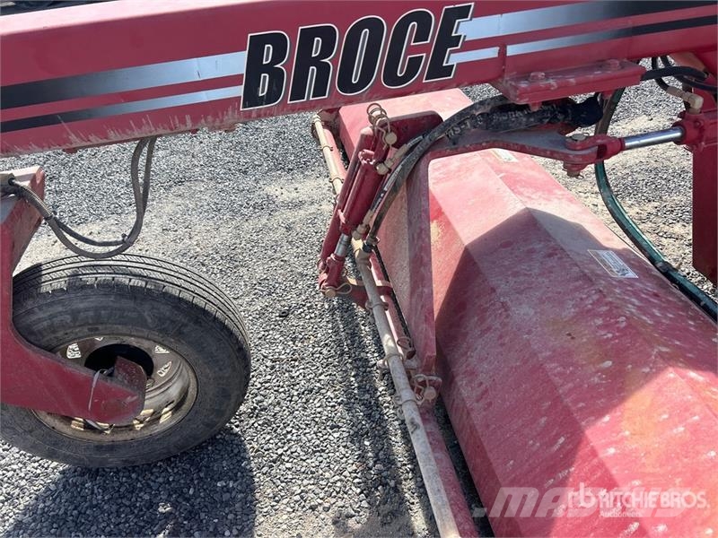 Broce BW-260 Self-Propelled Broom كناسات
