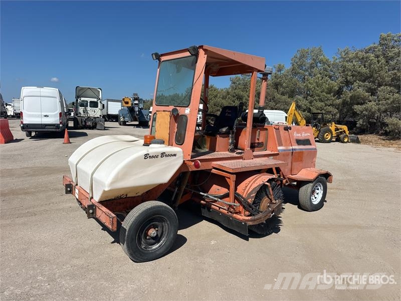 Broce RJ350 路面清掃機