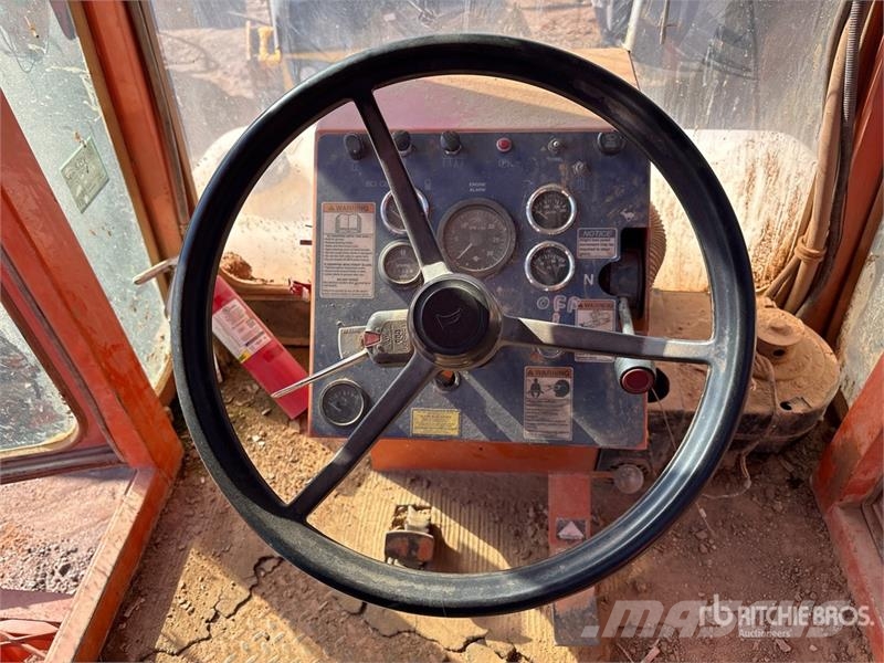 Broce RJT-350 Self-Propelled Broom Strojevi za metenje