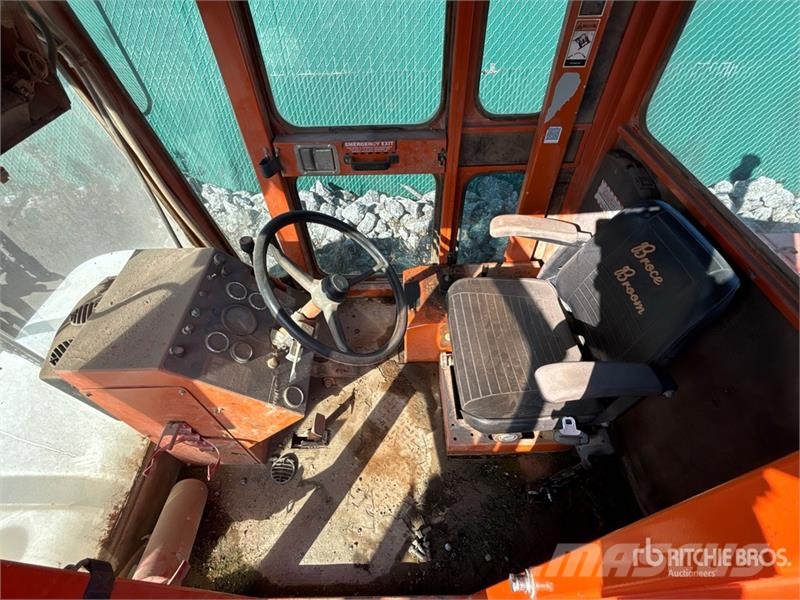 Broce RJT-350 Self-Propelled Broom Strojevi za metenje