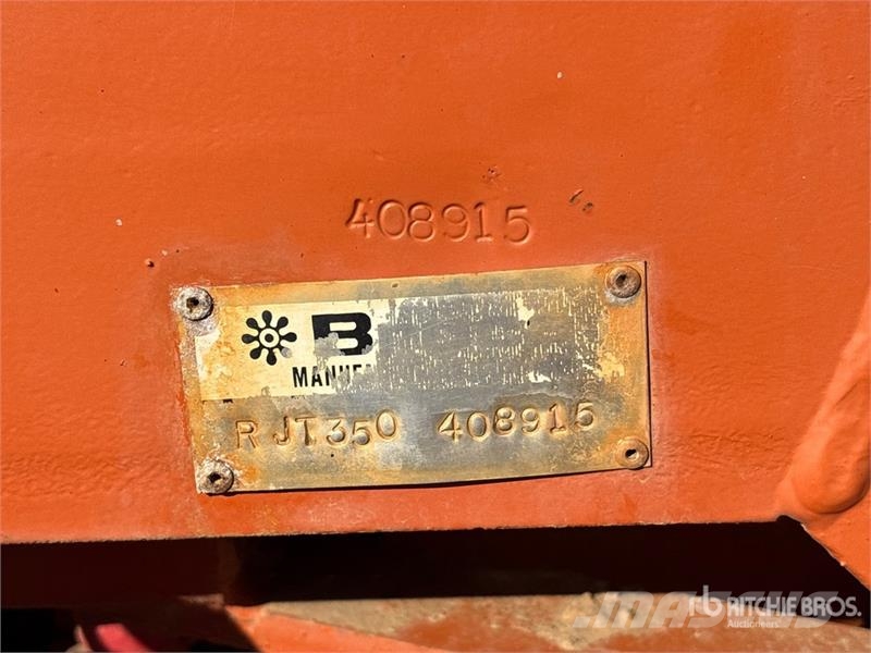 Broce RJT-350 Self-Propelled Broom Strojevi za metenje