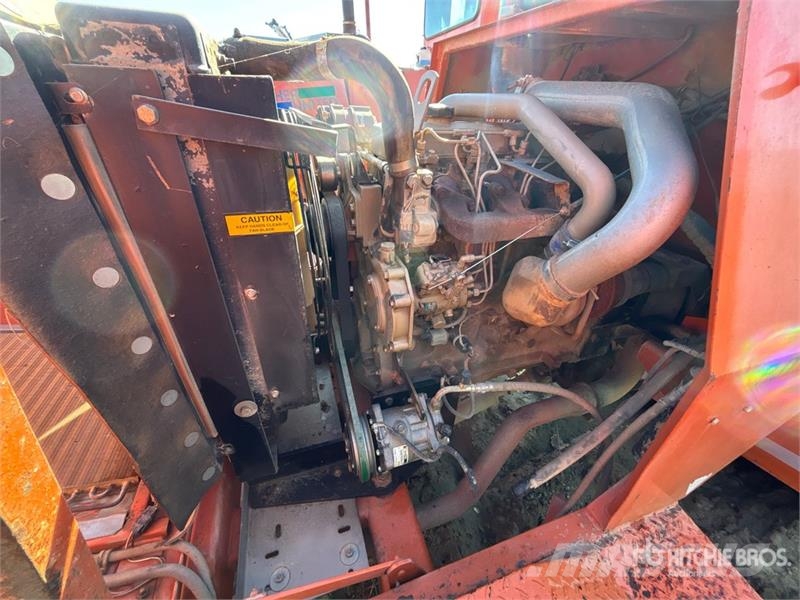 Broce RJT-350 Self-Propelled Broom Strojevi za metenje