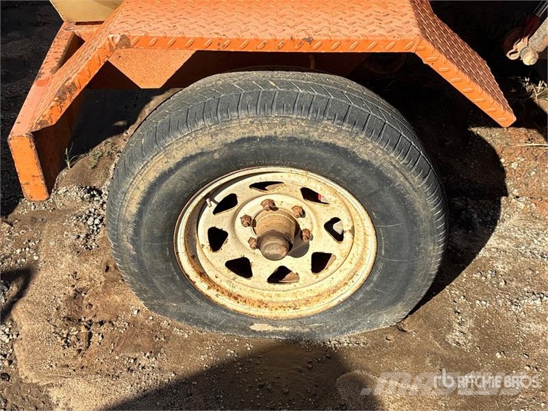 Broce RJT-350 Self-Propelled Broom Strojevi za metenje