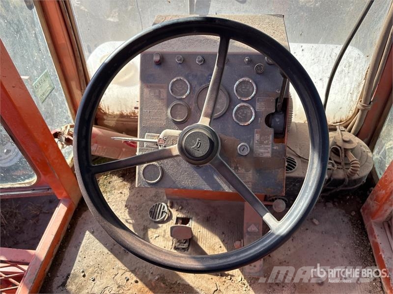 Broce RJT-350 Self-Propelled Broom Strojevi za metenje