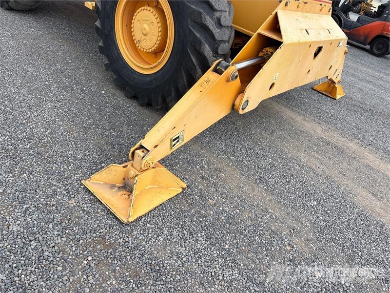 Broderson RT-300-2G 15 ton 4x4 Rough Terrain Crane Avtodvigala