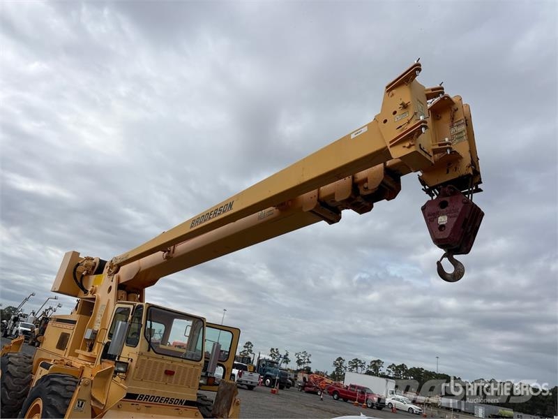 Broderson RT-300-2G 15 ton 4x4 Rough Terrain Crane Avtodvigala