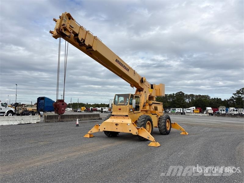 Broderson RT-300-2G 15 ton 4x4 Rough Terrain Crane Avtodvigala