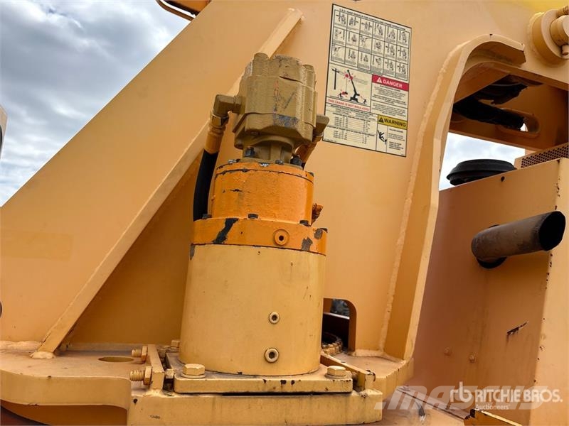 Broderson RT-300-2G 15 ton 4x4 Rough Terrain Crane Avtodvigala