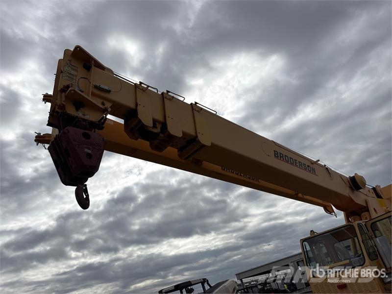 Broderson RT-300-2G 15 ton 4x4 Rough Terrain Crane Avtodvigala