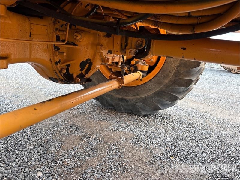 Broderson RT-300-2G 15 ton 4x4 Rough Terrain Crane Avtodvigala