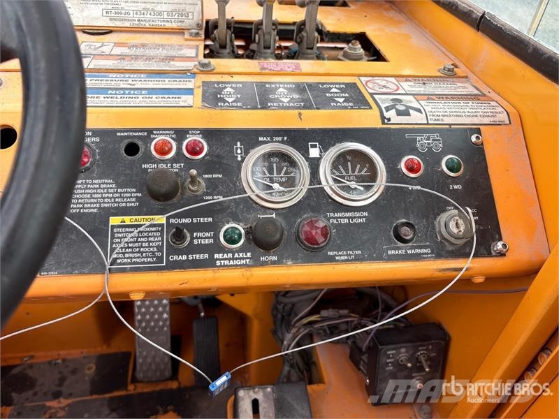 Broderson RT-300-2G 15 ton 4x4 Rough Terrain Crane Avtodvigala