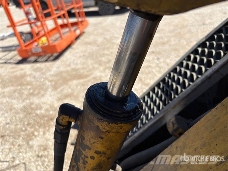 Brokk Electric Demolition Robot 건설 장비 - 기타