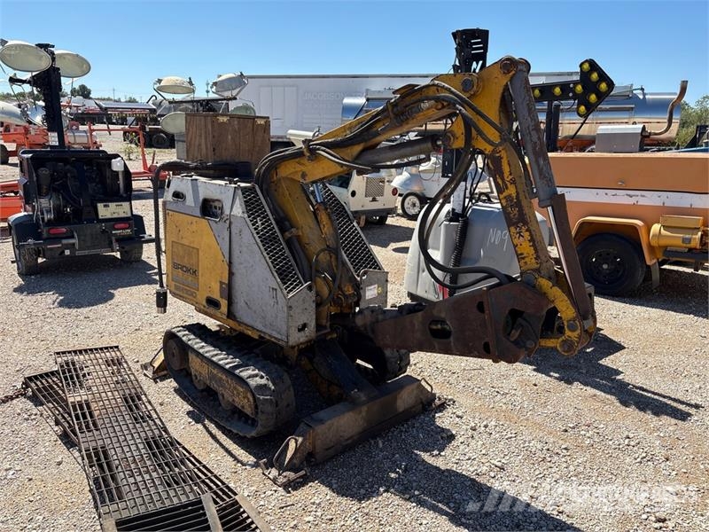 Brokk Electric Demolition Robot 건설 장비 - 기타