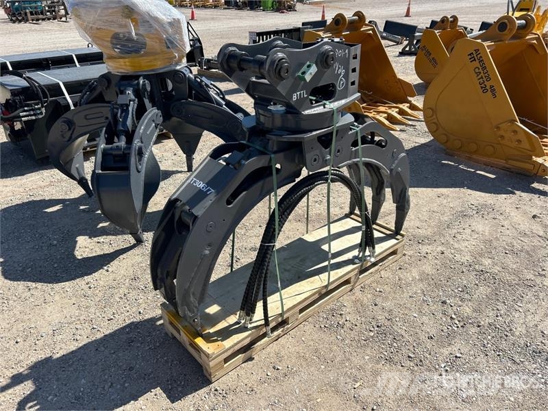 BTTL 04G Excavator Grapple (Unused) 兩爪吊夾