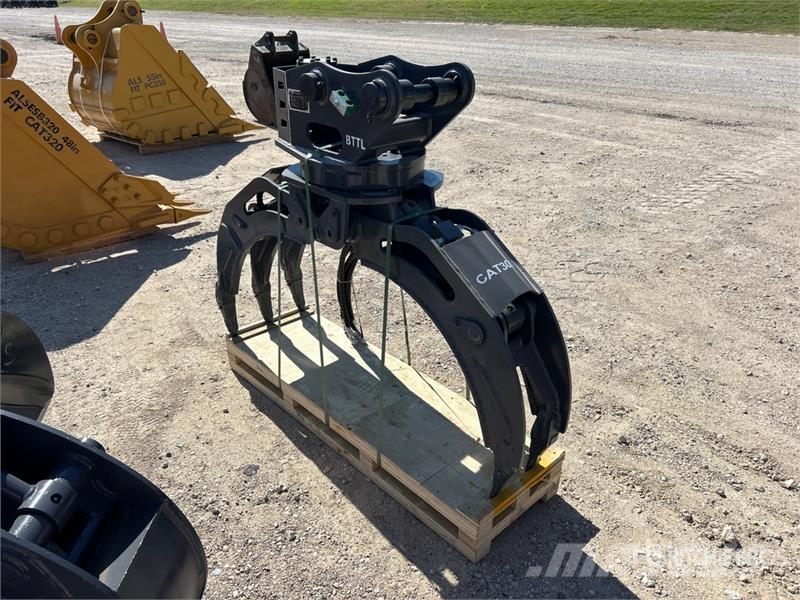 BTTL 04G Excavator Grapple (Unused) 兩爪吊夾