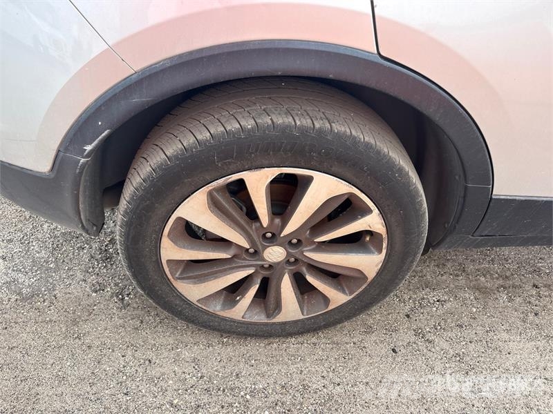 Buick Encore 2WD SUV Avtomobili