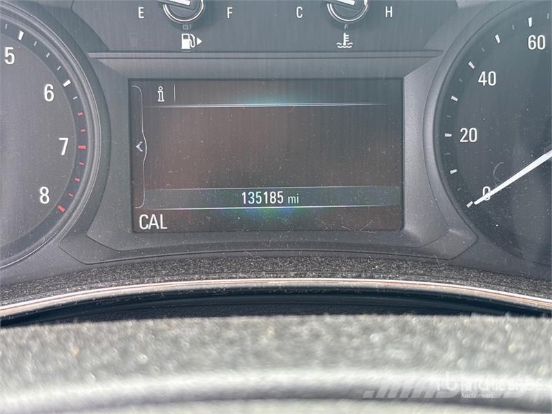 Buick Encore 2WD SUV Avtomobili