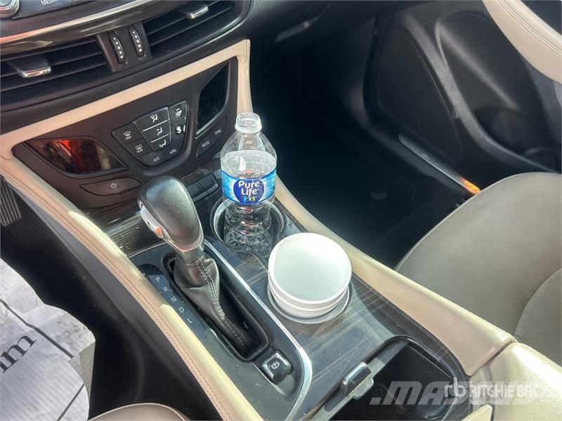 Buick Envision SUV Kistehergépjárművek