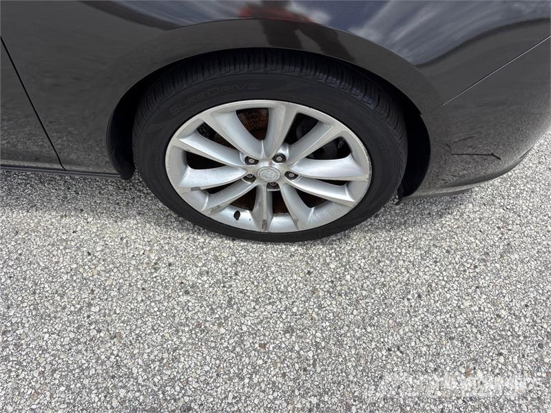 Buick Verano Automobile (Inoperable) Kistehergépjárművek