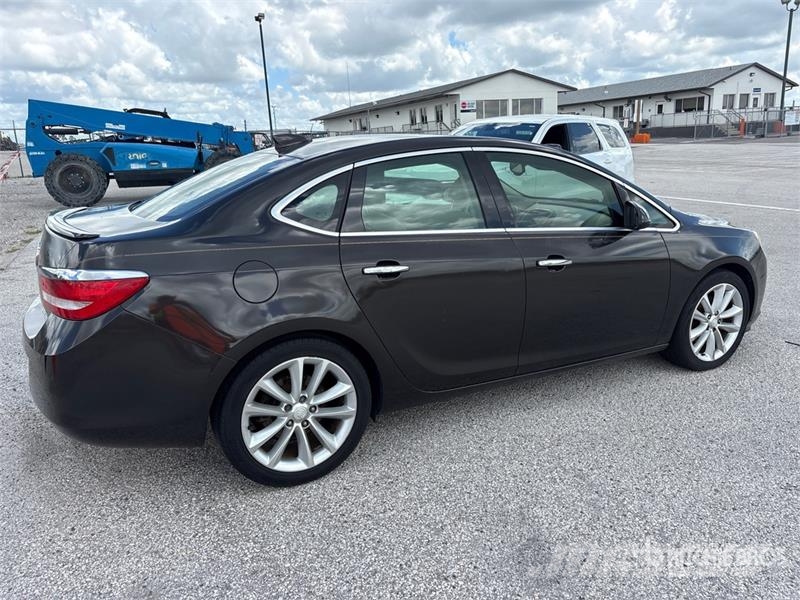 Buick Verano Automobile (Inoperable) Kistehergépjárművek