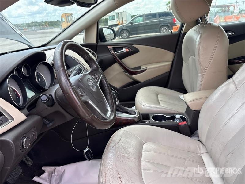 Buick Verano Automobile (Inoperable) Kistehergépjárművek