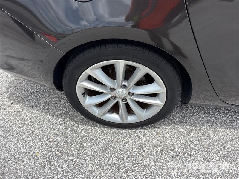 Buick Verano Automobile (Inoperable) Kistehergépjárművek