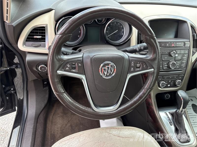 Buick Verano Automobile (Inoperable) Kistehergépjárművek